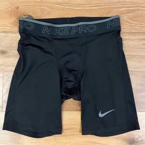Nike Pro men’s black compression shorts Small - like new
